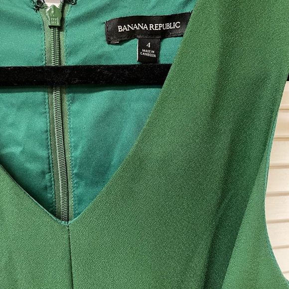 Banana Republic Emerald Wide Leg Jumpsuit - Picture 2 of 5